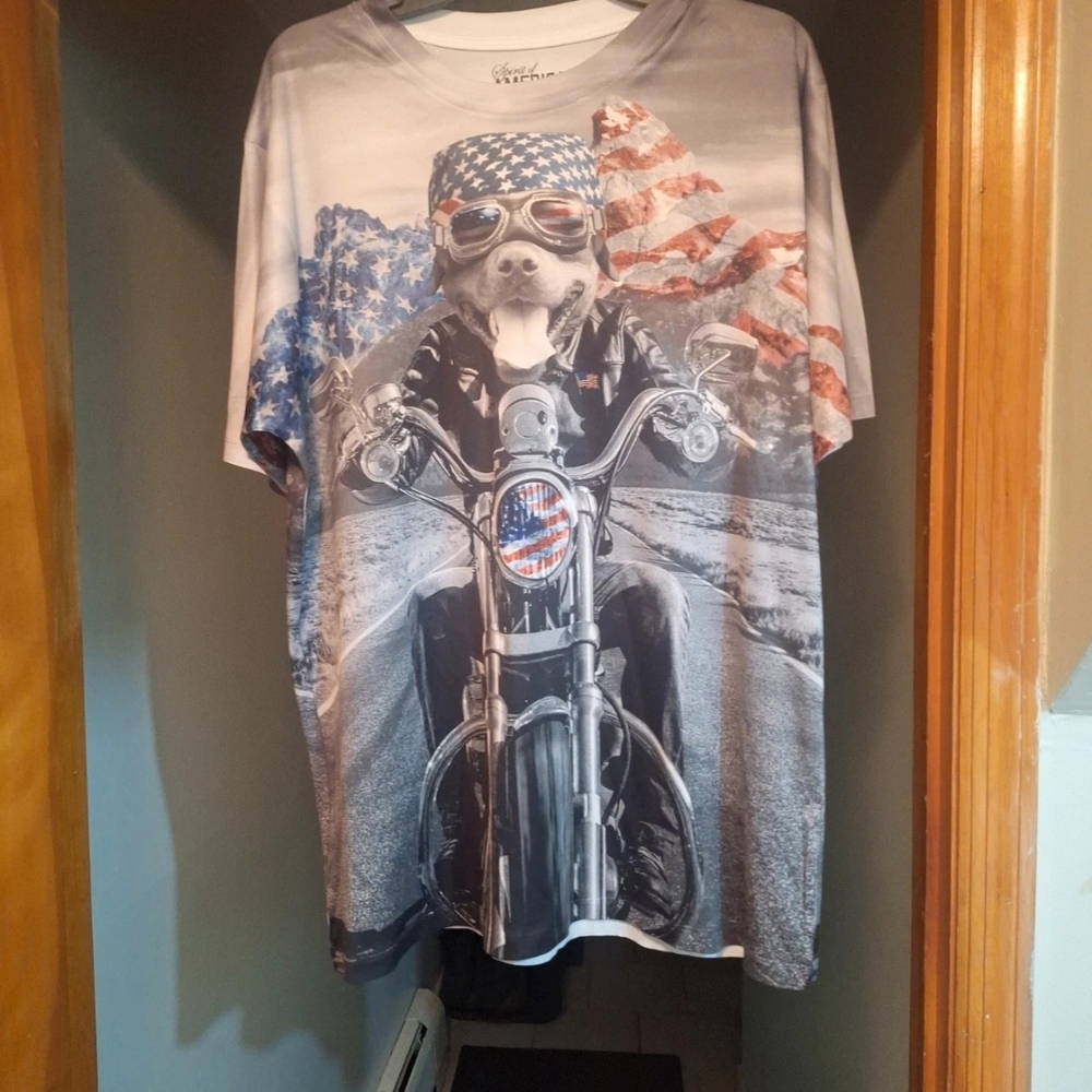 Patriotic Biker Dog Short Sleeve Tee - Grey/Blue/Red